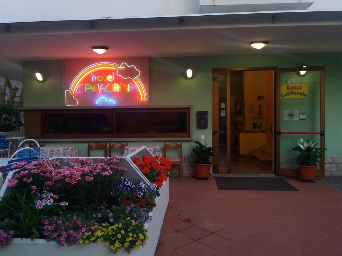 Hotel California Μπελάρια-Ιτζέα Μαρίνα Εξωτερικό φωτογραφία